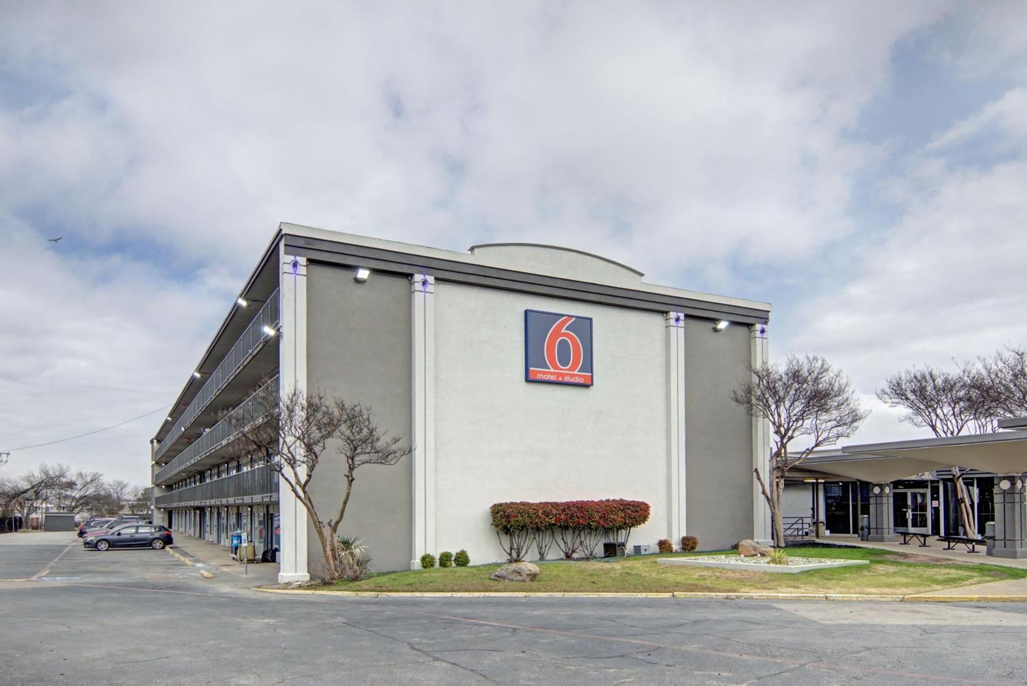 Motel 6 Mesquite, Tx Town East Eksteriør bilde